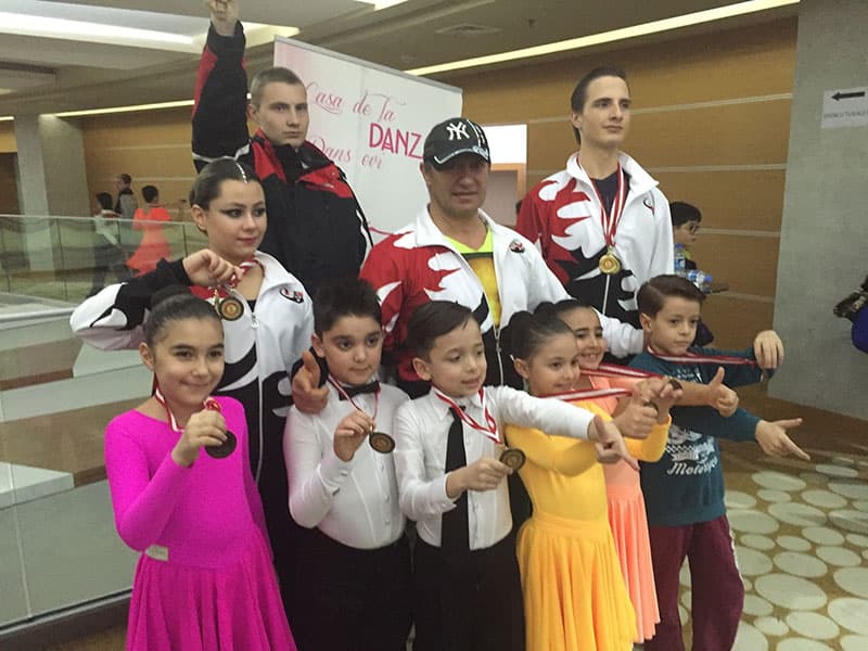 Emir Kaya Dans Okulu - Tango Kursu