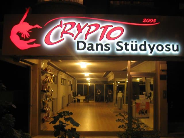 Crypto Dans Stüdyosu  - Tango Kursu