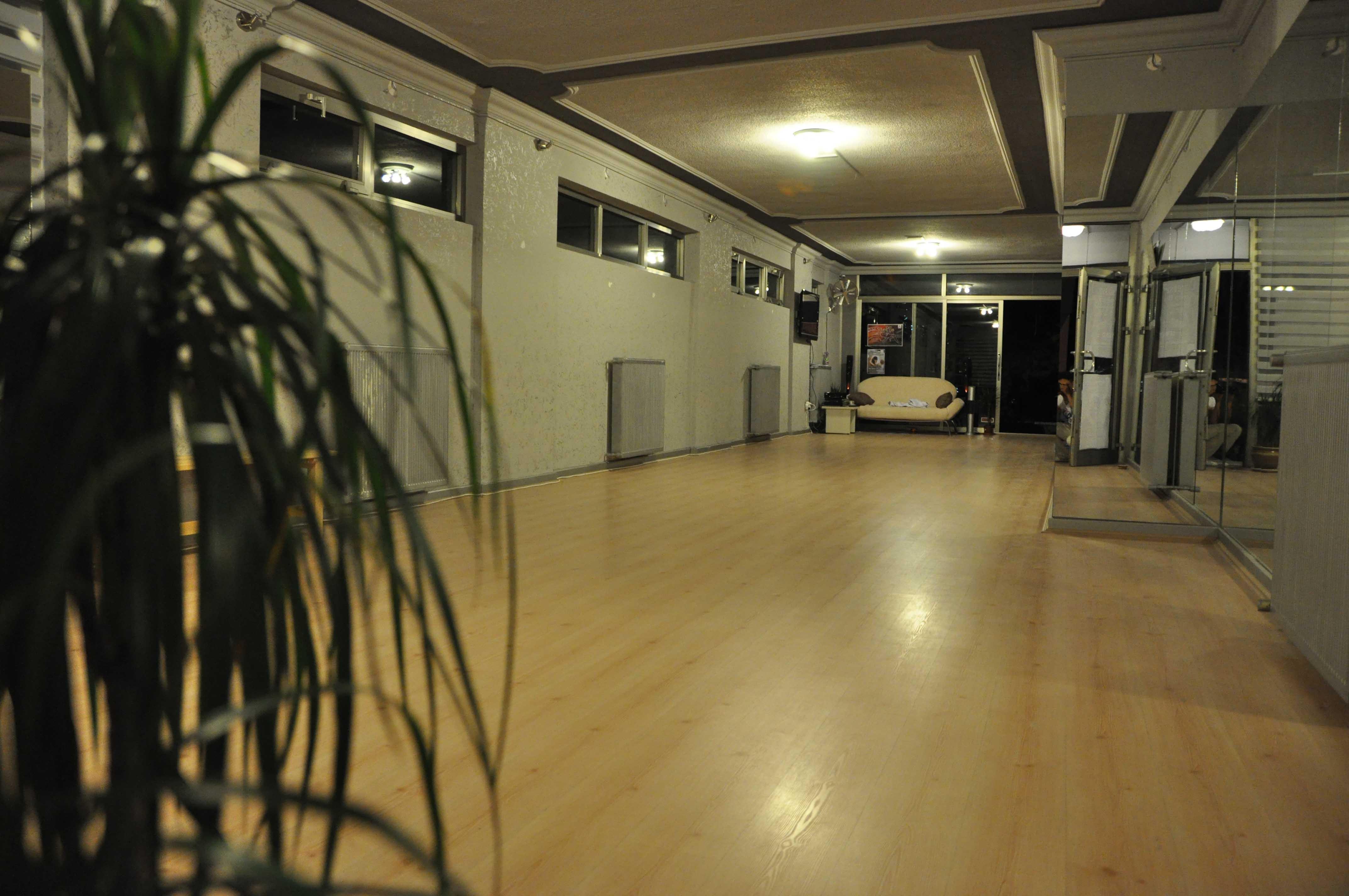 Crypto Dans Stüdyosu  - Tango Kursu