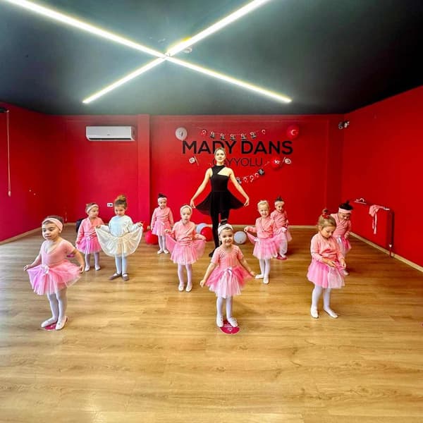 Mady Dans ve Bale - 8. Fotoğraf