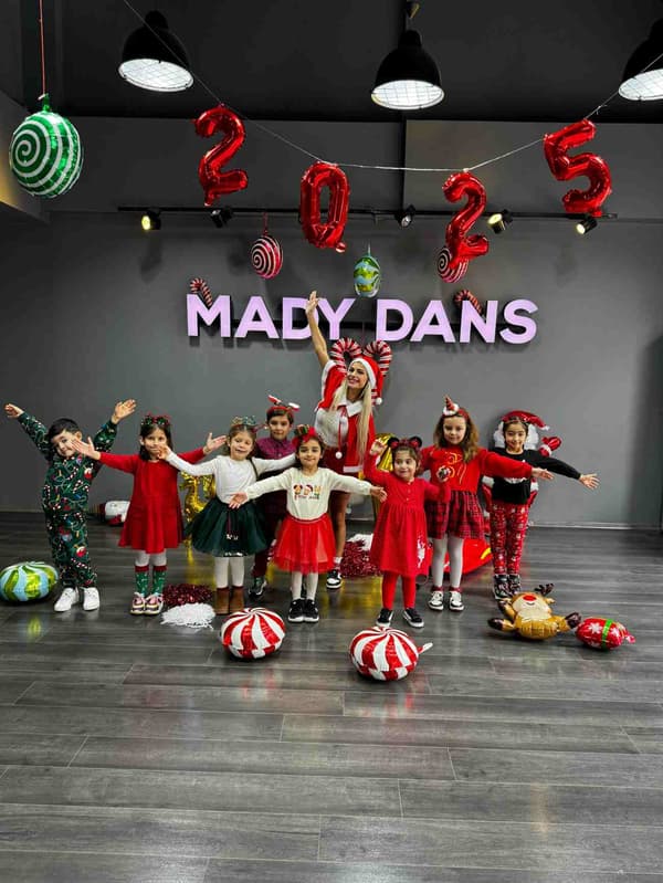 Mady Dans ve Bale - 24. Fotoğraf